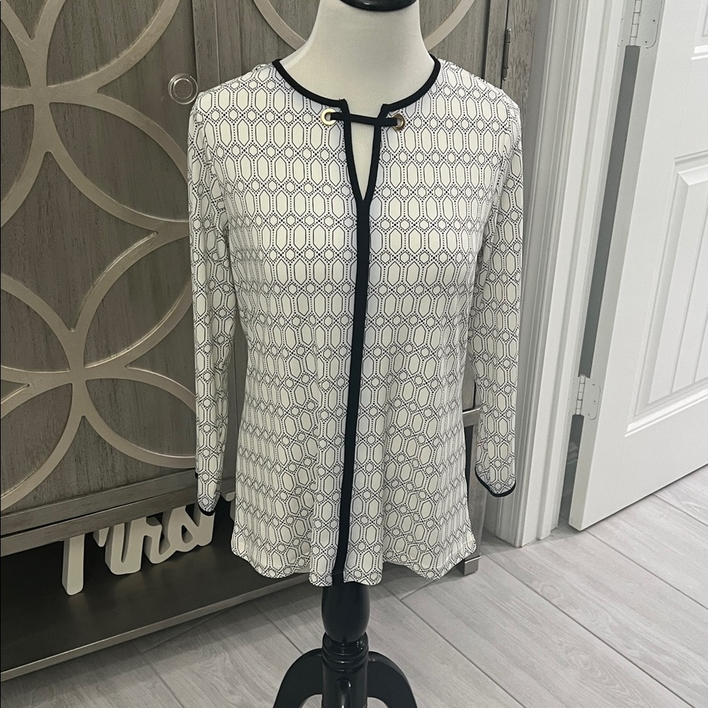 Ivanka Trump Cream and Black Long Sleeve Top